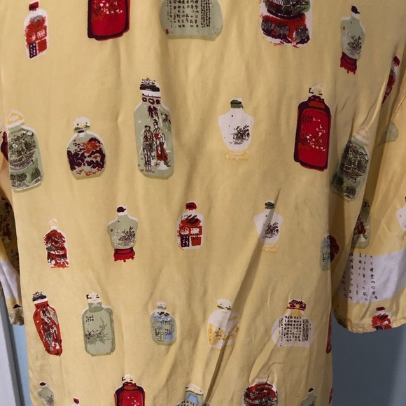 Vintage 90s 100% Silk Shirt Blouse size S-M Medium Unique Bottle Design - Picture 4 of 5